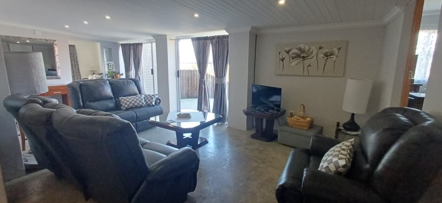 5 Bedroom Property for Sale in Morelig Free State